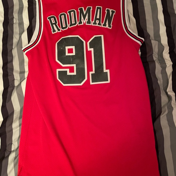 COPY - Dennis Rodman Jersey - Picture 2 of 3